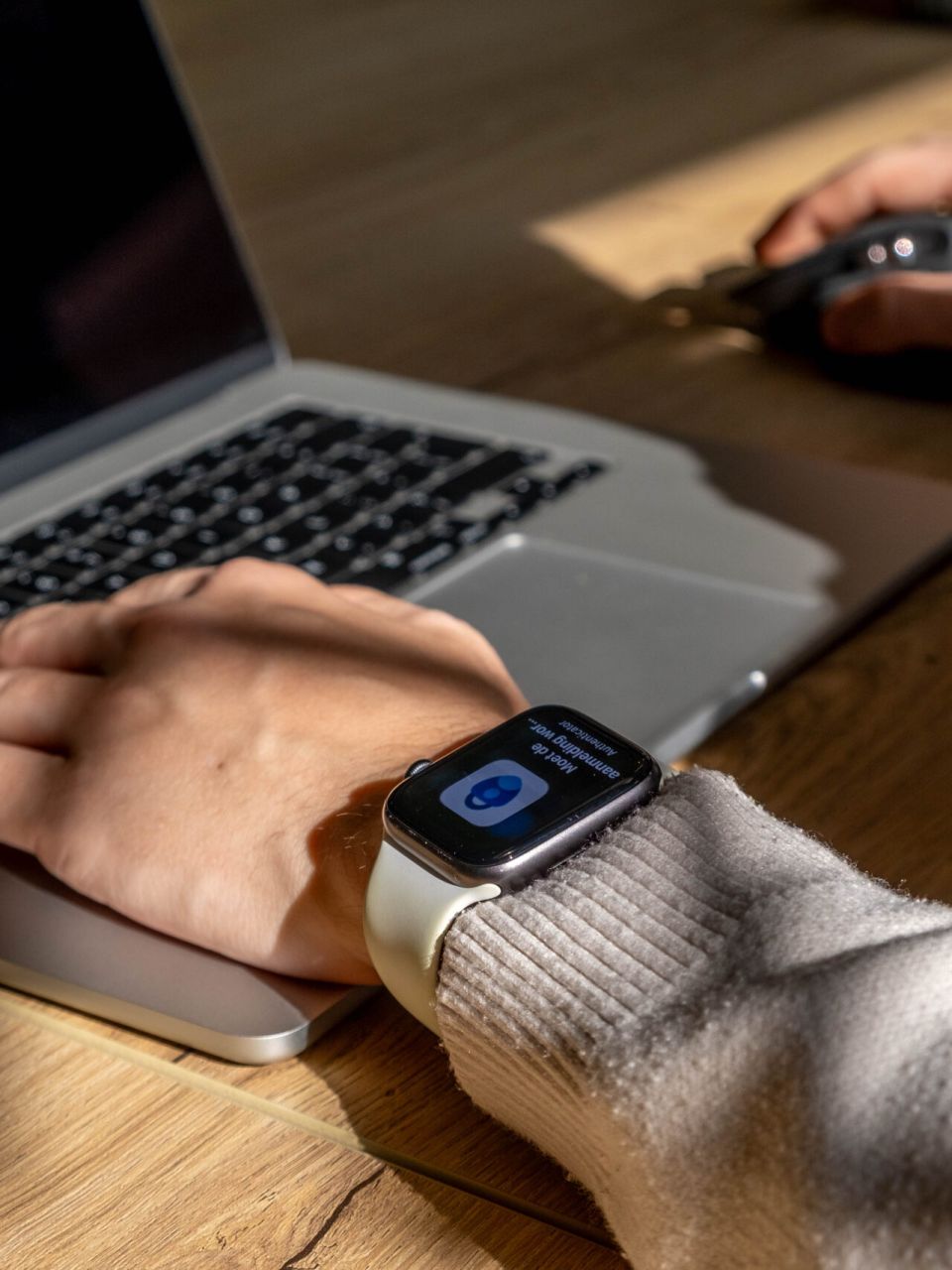 mfa-apple-watch-leander
